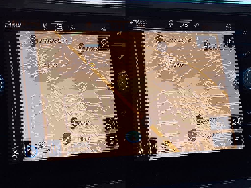 Used 2021 Volkswagen Tiguan SEL Premium R-Line w/ 3rd Row Seat Package image 17