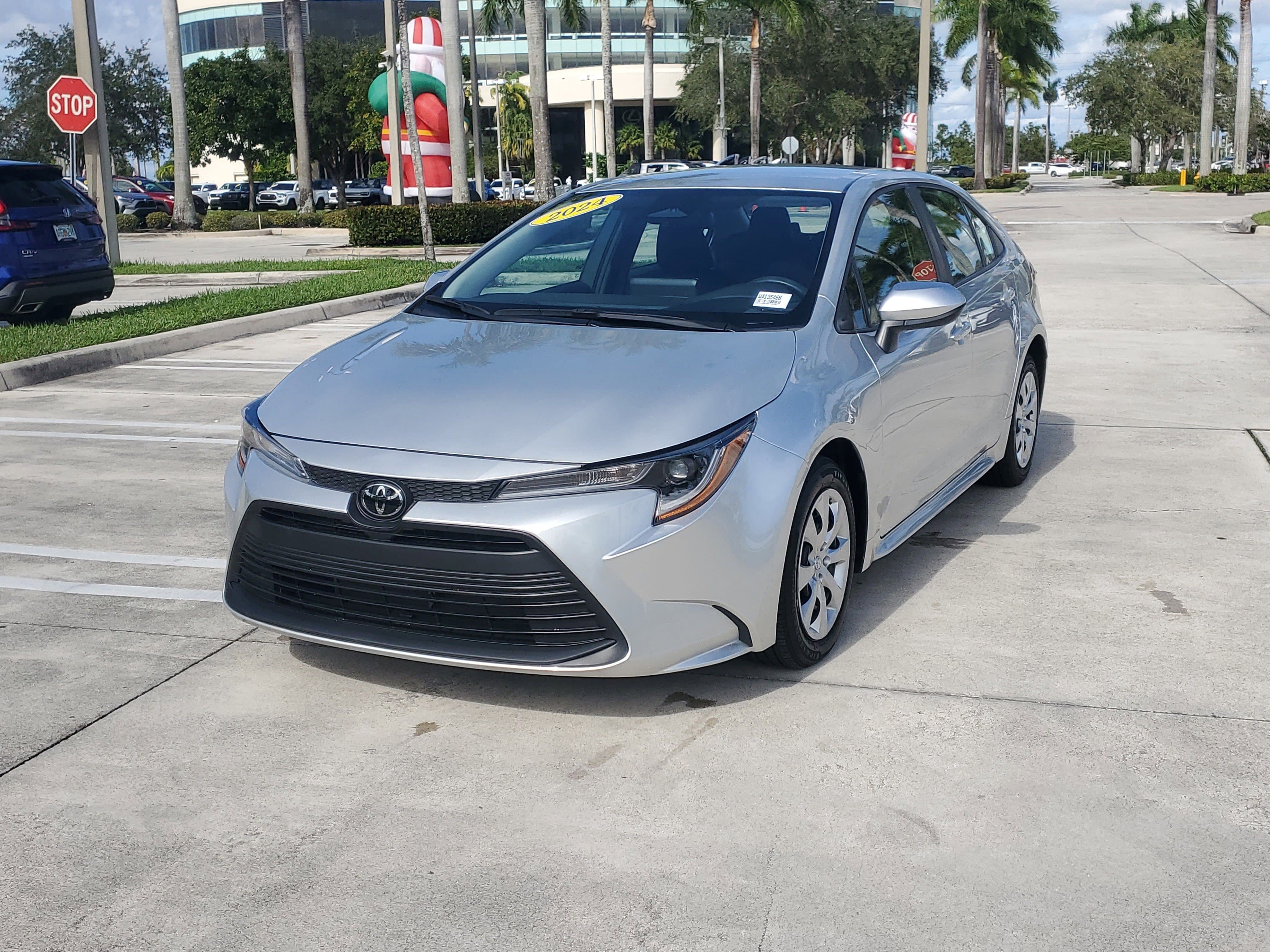 Used 2024 Toyota Corolla LE image 7