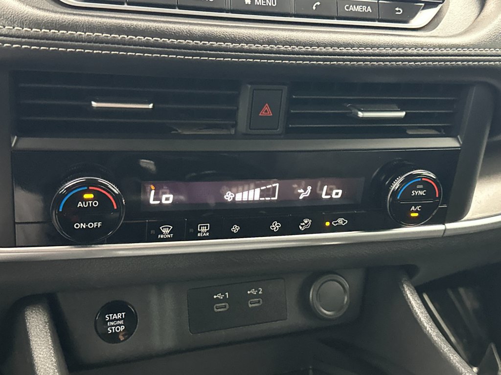 Used 2025 Nissan Rogue SV FWD image 19