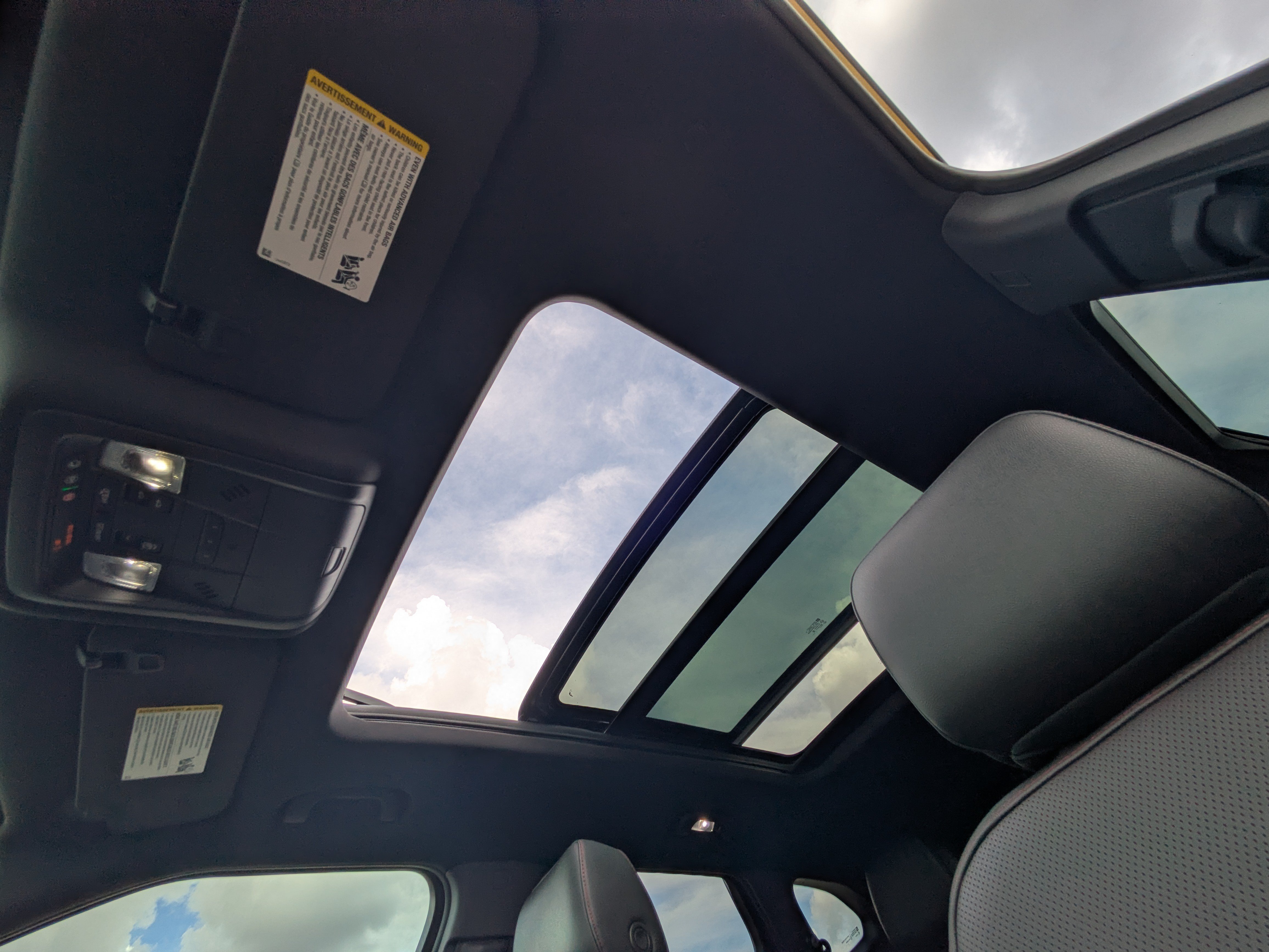 Used 2022 Chevrolet Blazer RS w/ Enhanced Convenience Package FWD image 37