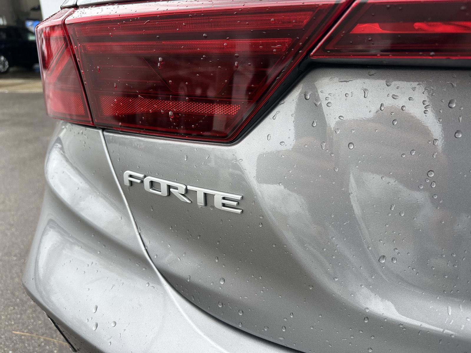 Used 2024 Kia Forte LXS FWD image 5