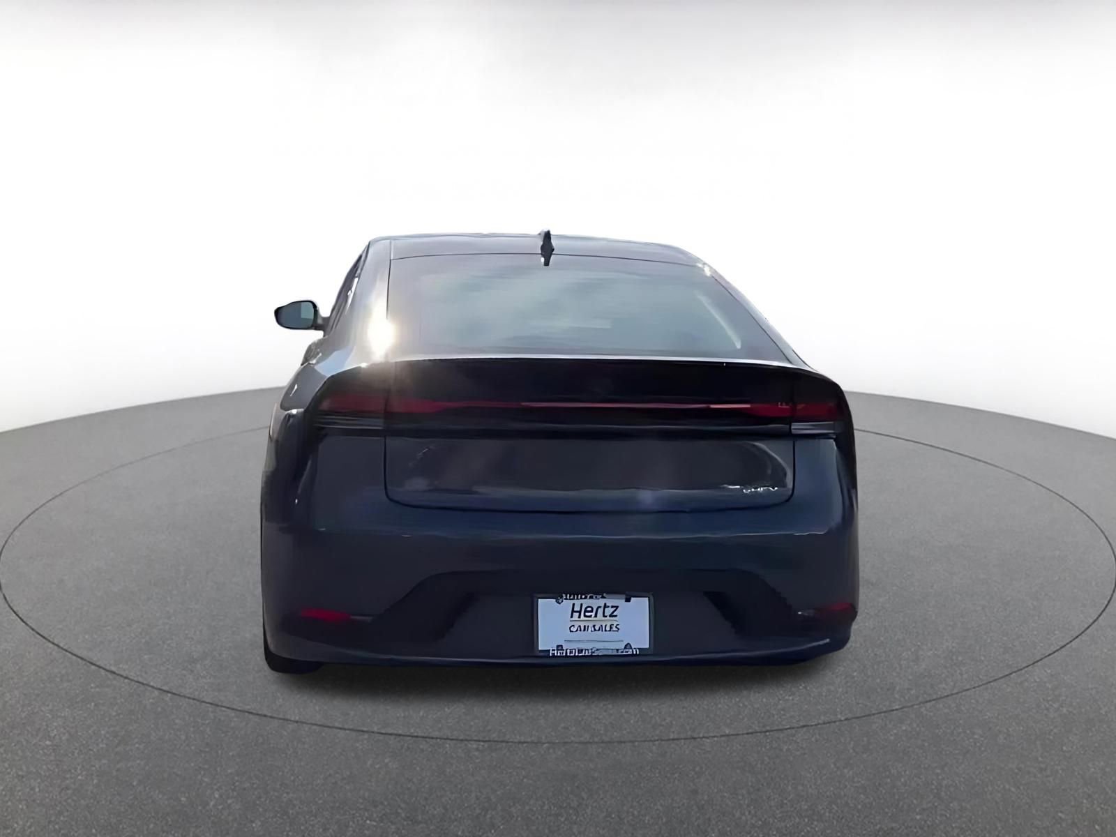 Used 2025 Toyota Prius LE image 12