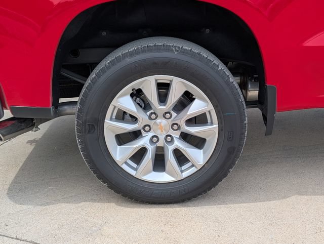 New 2026 Chevrolet Silverado 1500 Custom RWD image 3