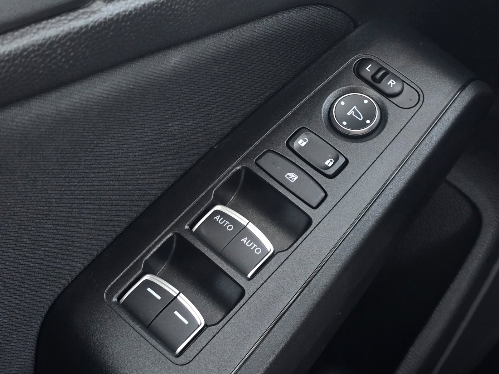 Certified 2025 Honda Civic Sport image 23