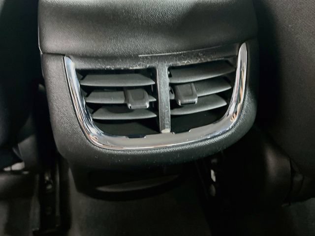 Used 2021 Chevrolet Malibu LT FWD image 25