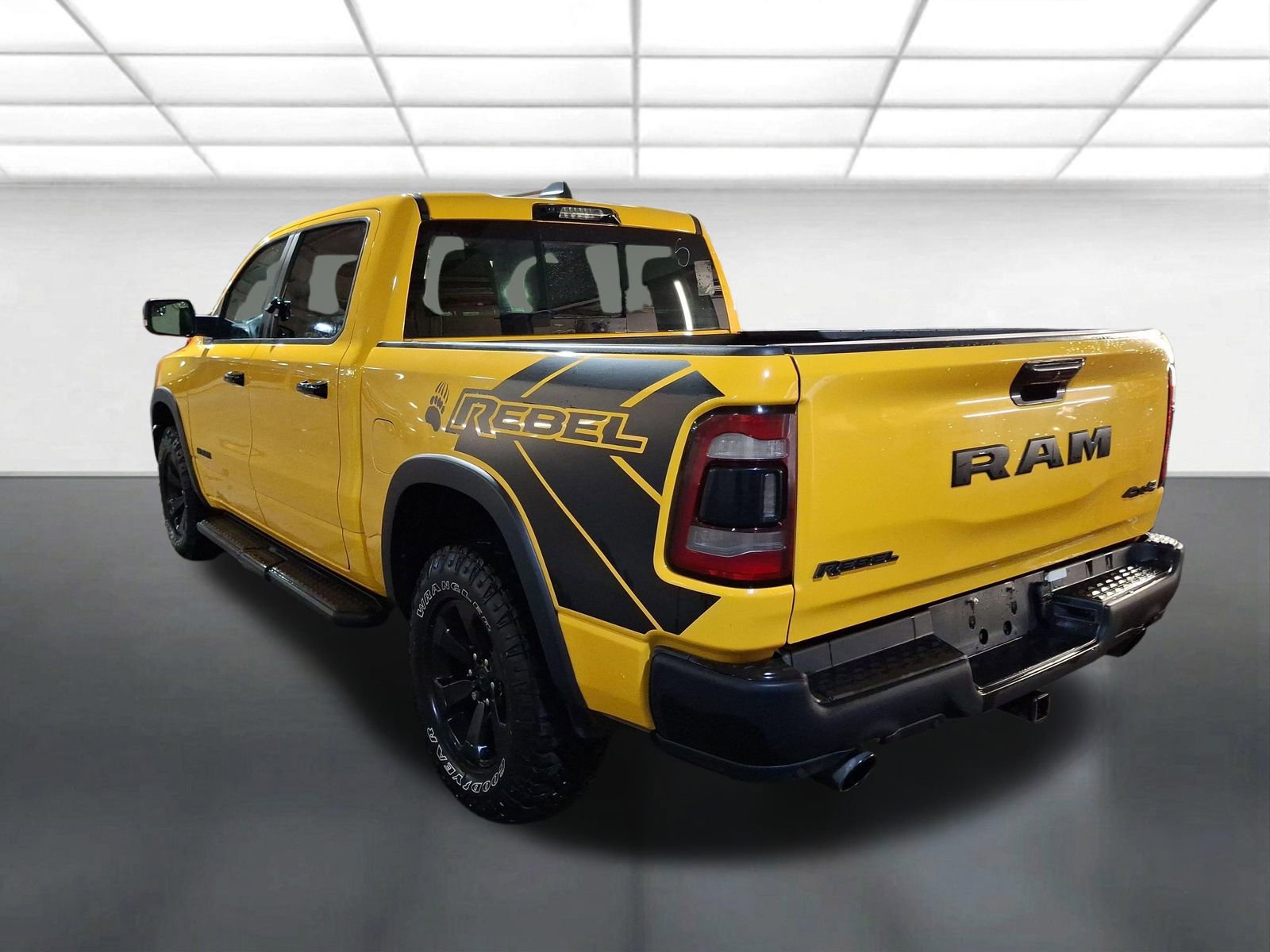 Used 2023 RAM 1500 Rebel w/ Rebel Level 2 Equipment Group AWD/4WD image 5