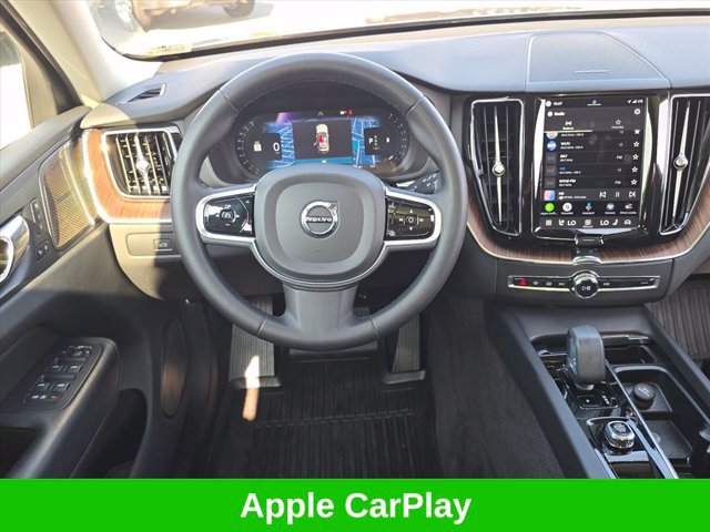 Used 2023 Volvo XC60 B5 Plus w/ Climate Package AWD/4WD image 21
