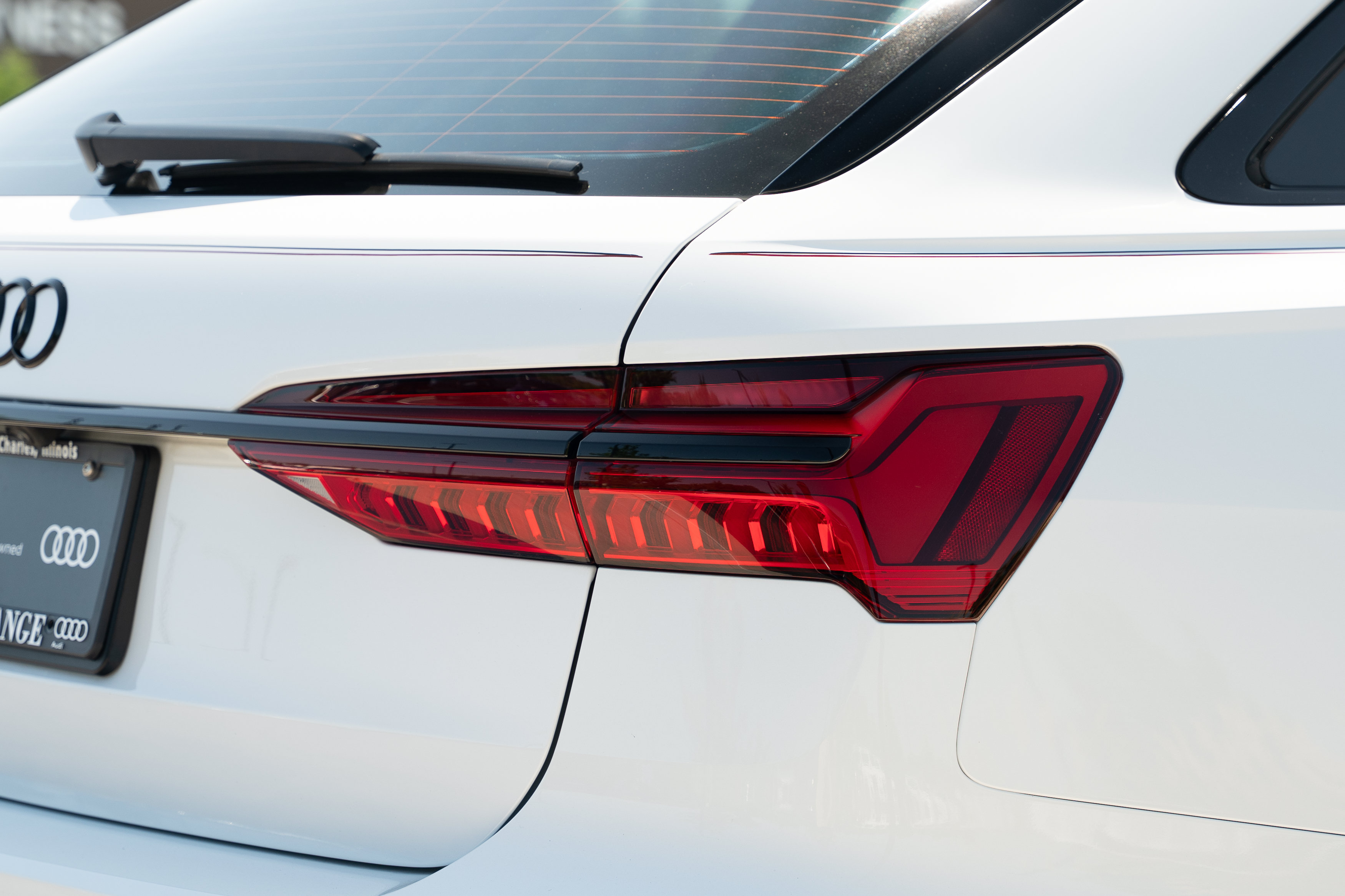 Certified 2025 Audi RS 6 performance AWD/4WD image 39