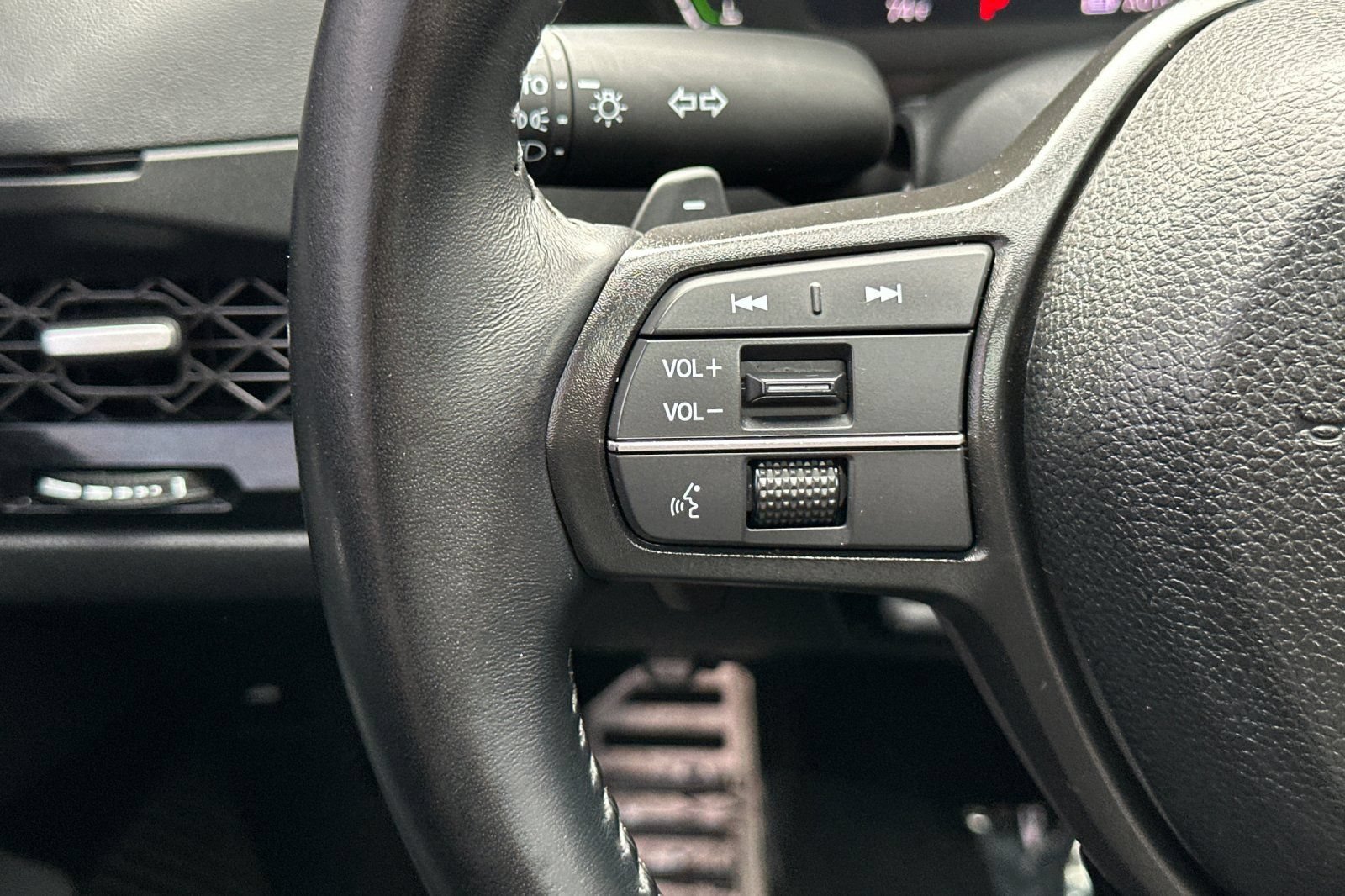 Used 2025 Honda Accord Sport image 27