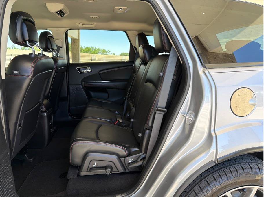 Used 2015 Dodge Journey R/T w/ Flexible Seating Group AWD/4WD image 11