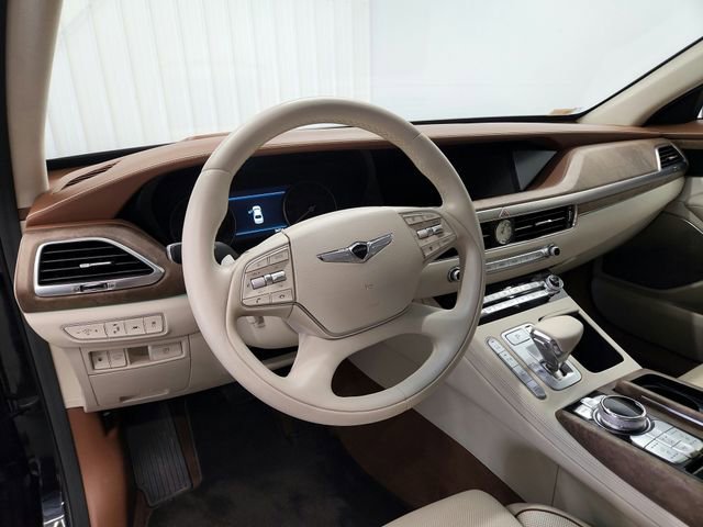 Used 2021 Genesis G90 3.3T Premium image 17
