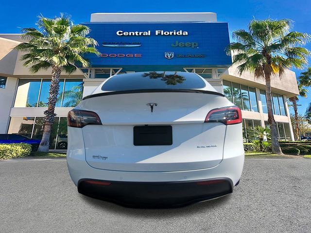 Used 2022 Tesla Model Y Long Range image 6