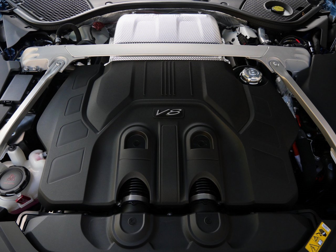 New 2026 Bentley Flying Spur Azure image 27