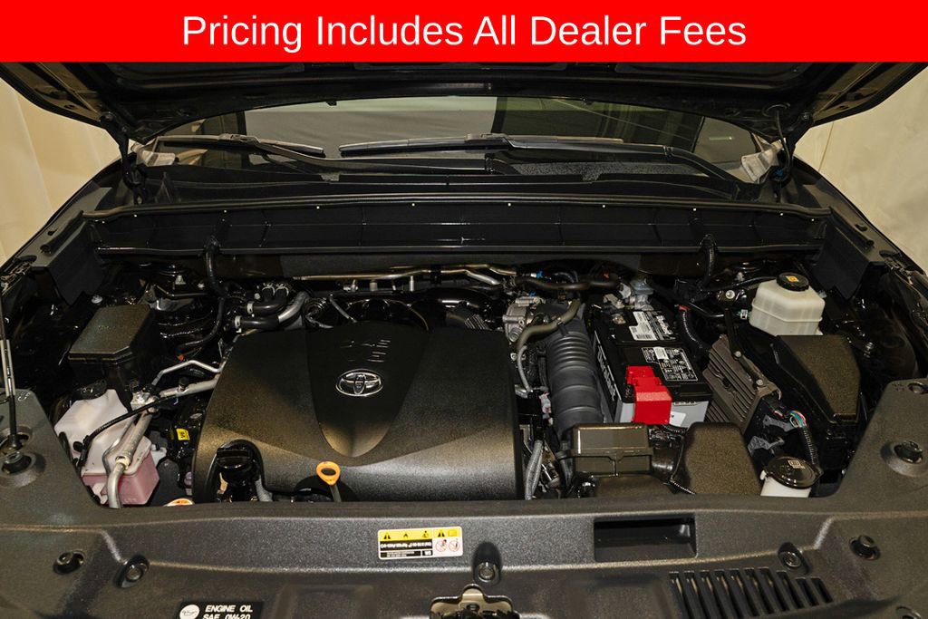 Used 2021 Toyota Highlander Limited AWD/4WD image 23