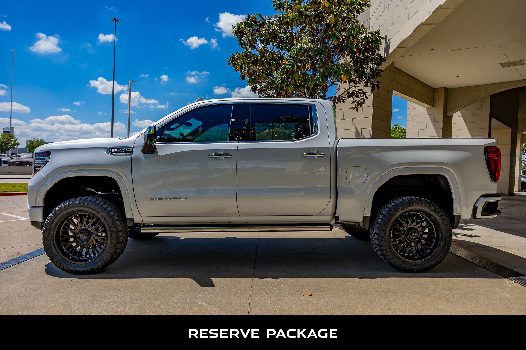 Used 2025 GMC Sierra 1500 Denali w/ Denali Reserve Package image 6