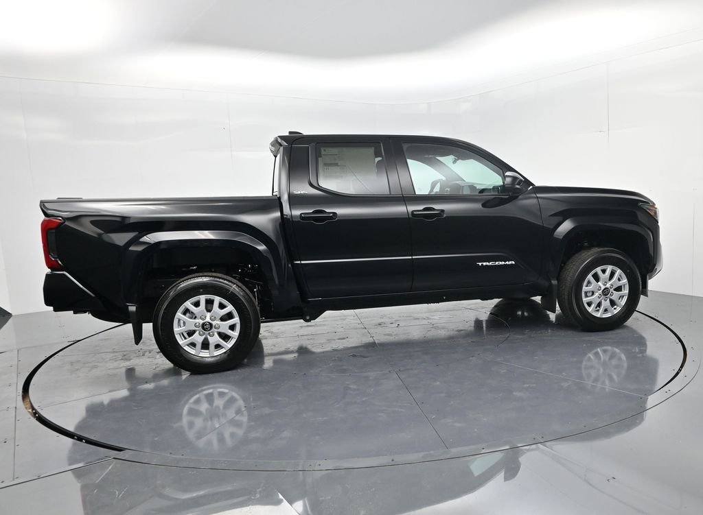 Used 2025 Toyota Tacoma SR5 image 8