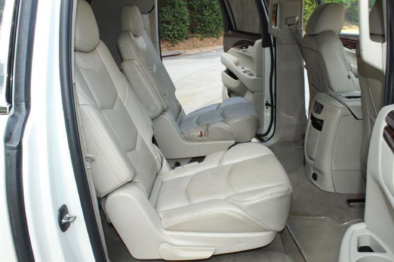 Used 2015 Cadillac Escalade ESV Luxury RWD image 10