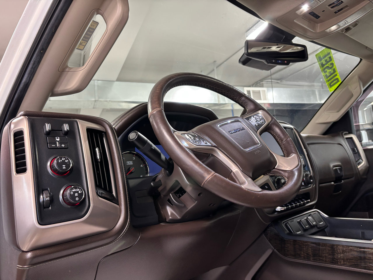 Used 2015 GMC Sierra 3500 Denali w/ Duramax Plus Package image 25