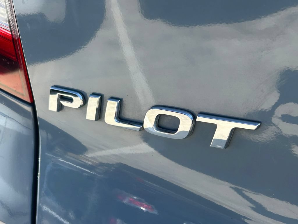 Used 2022 Honda Pilot TrailSport image 14