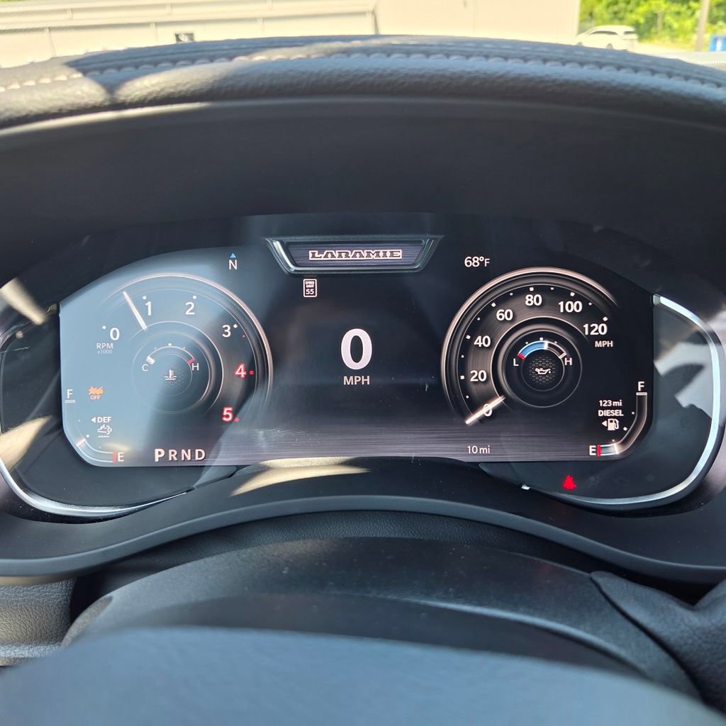 New 2026 RAM 3500 Laramie AWD/4WD image 18