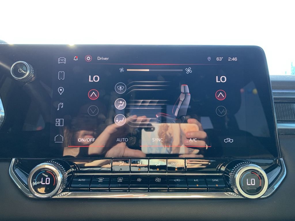 Used 2024 GMC Canyon Elevation w/ Convenience Package image 16