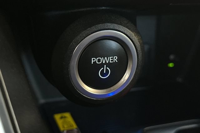 Used 2023 Toyota Venza LE AWD/4WD image 27