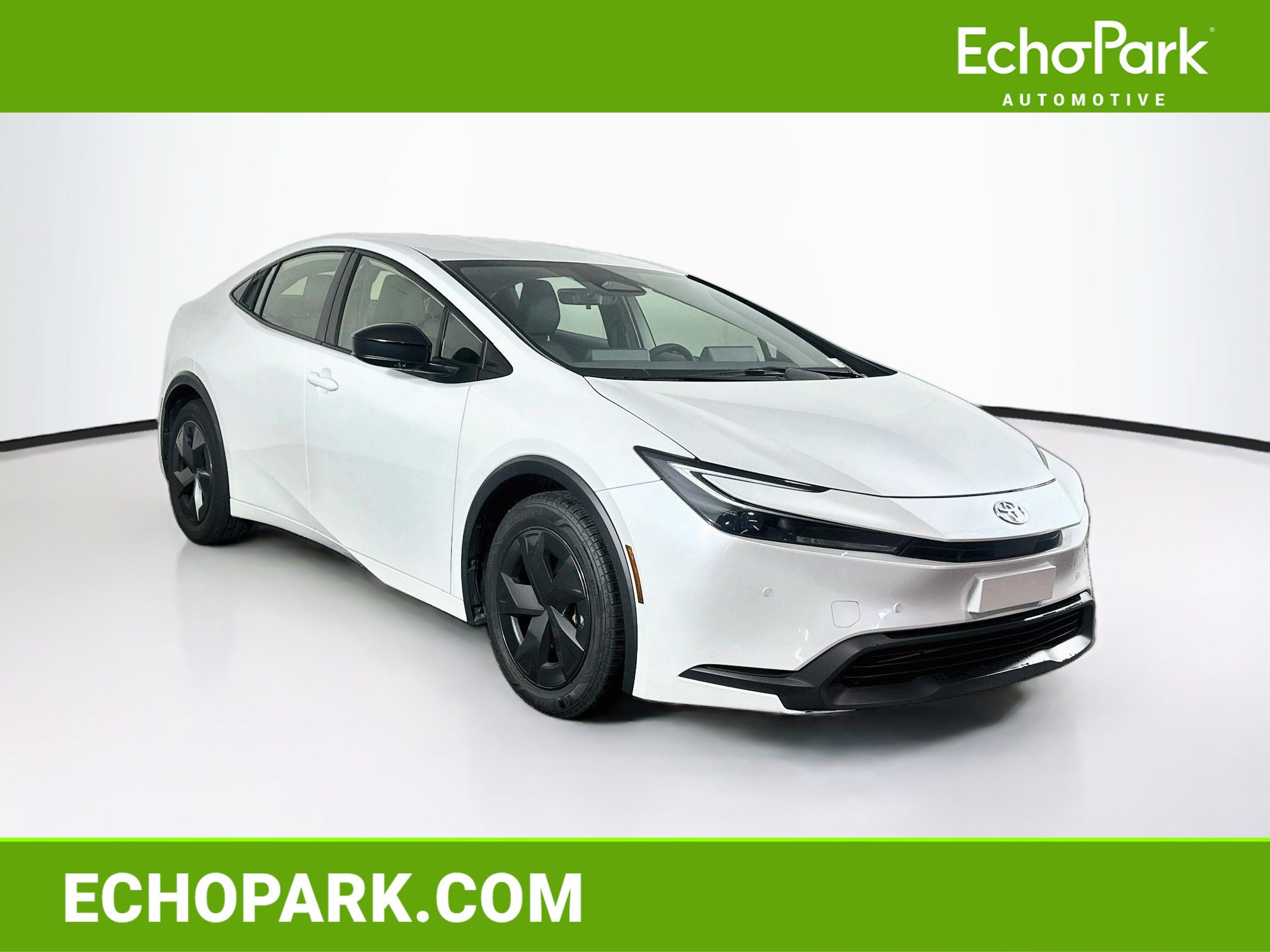 Used 2024 Toyota Prius LE FWD image 1