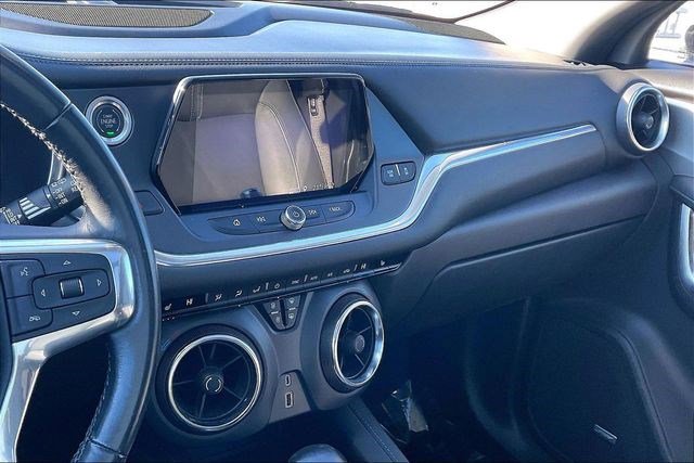 Used 2019 Chevrolet Blazer LT w/ Sun and Wheels Package image 6