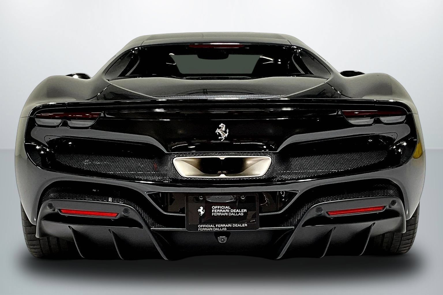 Used 2022 Ferrari 296 GTB RWD image 6