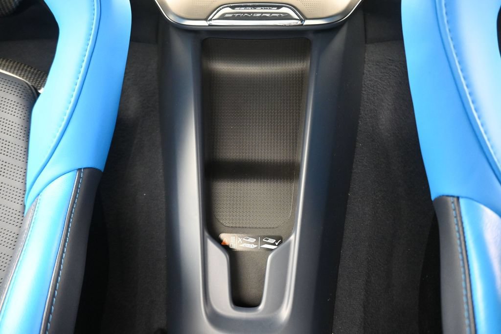 Used 2021 Chevrolet Corvette Stingray Premium Conv w/ Z51 Performance Package RWD image 35