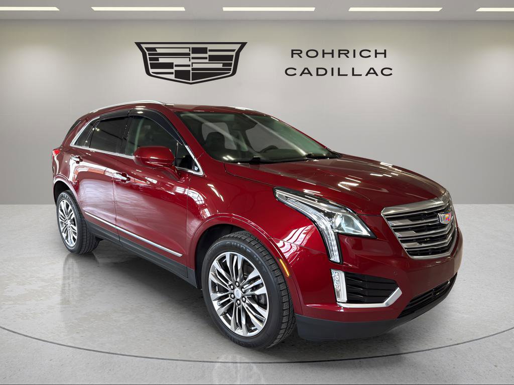 Used 2018 Cadillac XT5 Luxury w/ Driver Awareness Package image 4