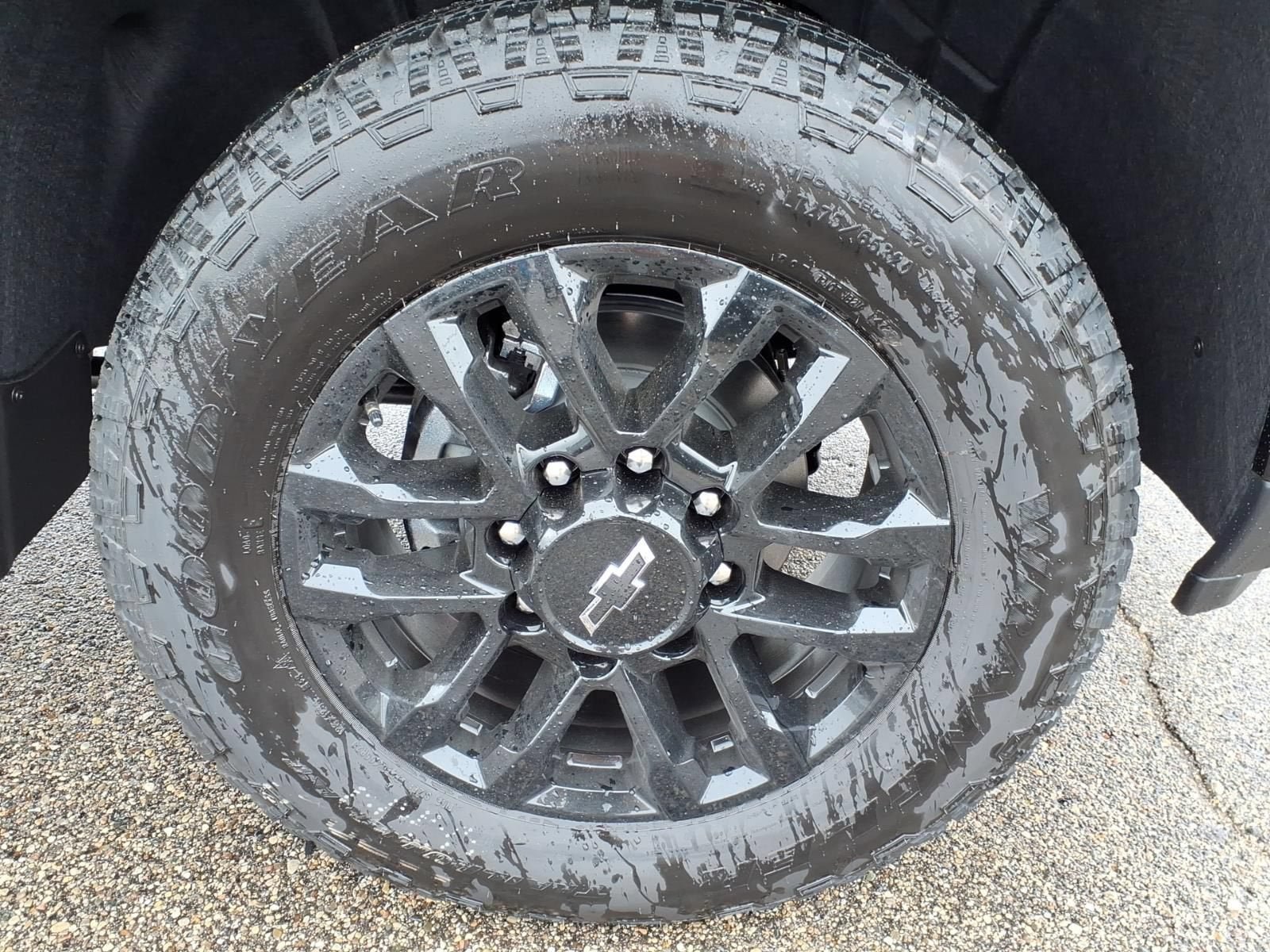 New 2026 Chevrolet Silverado 2500 Custom w/ Custom Convenience Package AWD/4WD image 18