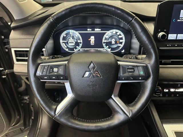 Used 2024 Mitsubishi Outlander SEL AWD/4WD image 25