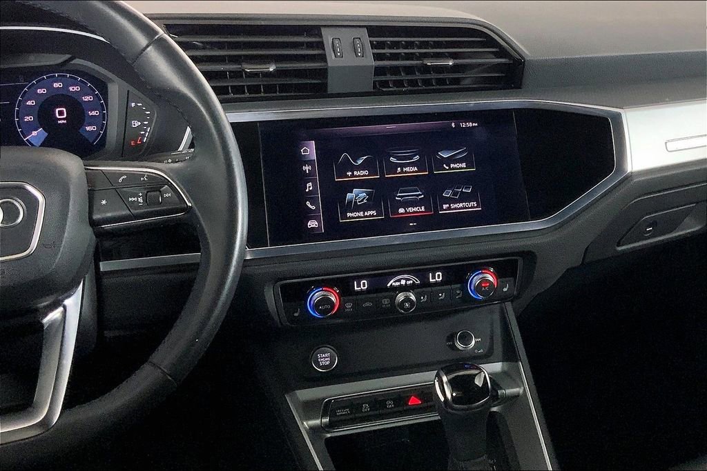 Used 2020 Audi Q3 2.0T Premium w/ Convenience Package image 5