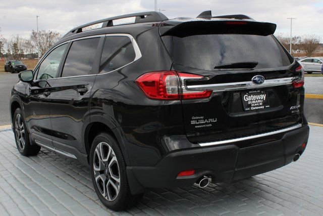 New 2026 Subaru Ascent Limited image 2