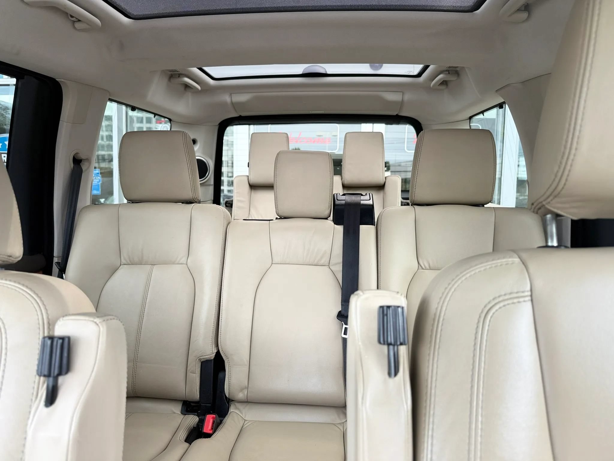 Used 2012 Land Rover LR4 HSE LUX AWD/4WD image 30
