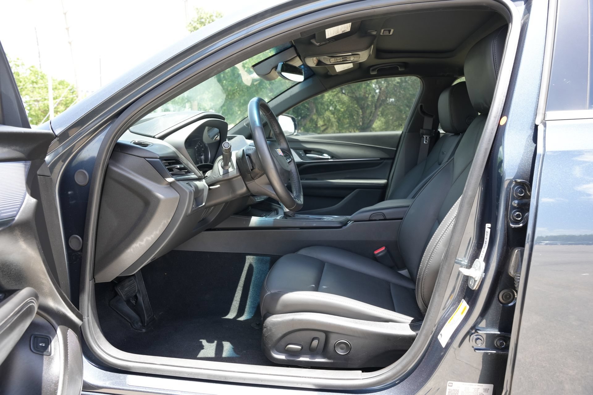 Certified 2025 Cadillac CT4 Premium Luxury RWD image 15