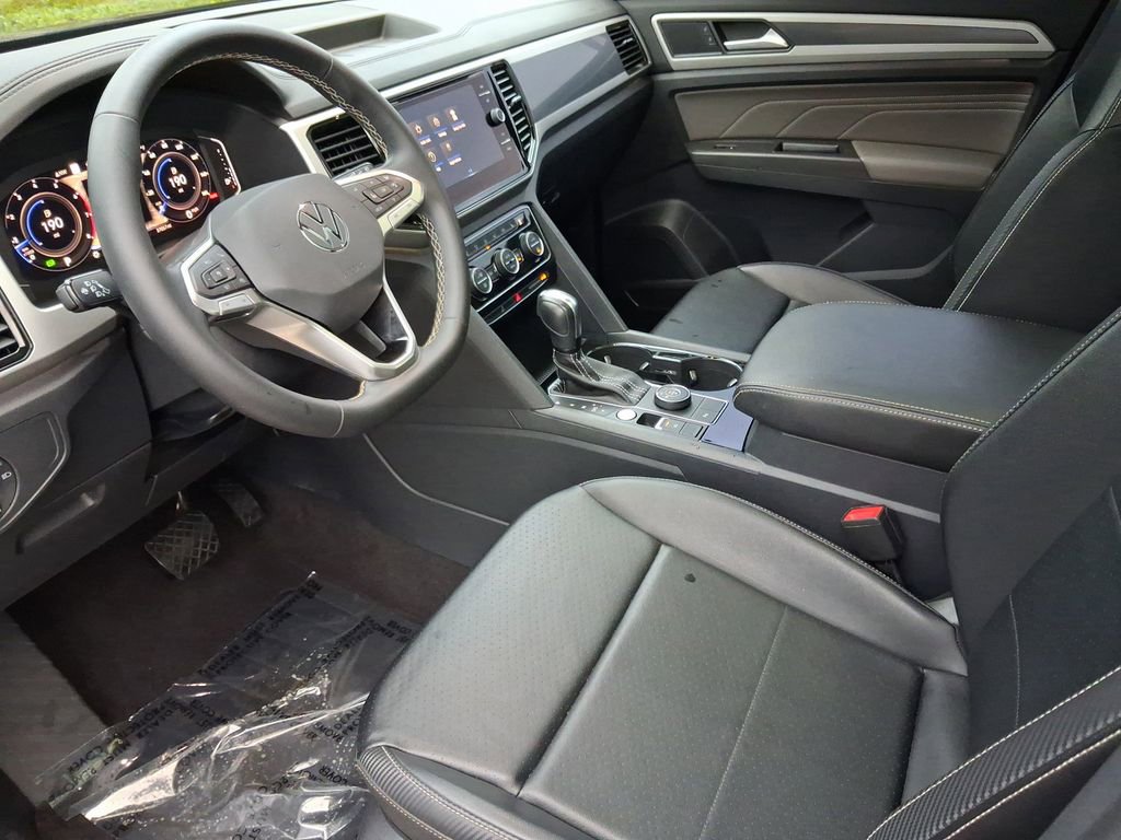 Used 2022 Volkswagen Atlas Cross Sport SEL AWD/4WD image 13