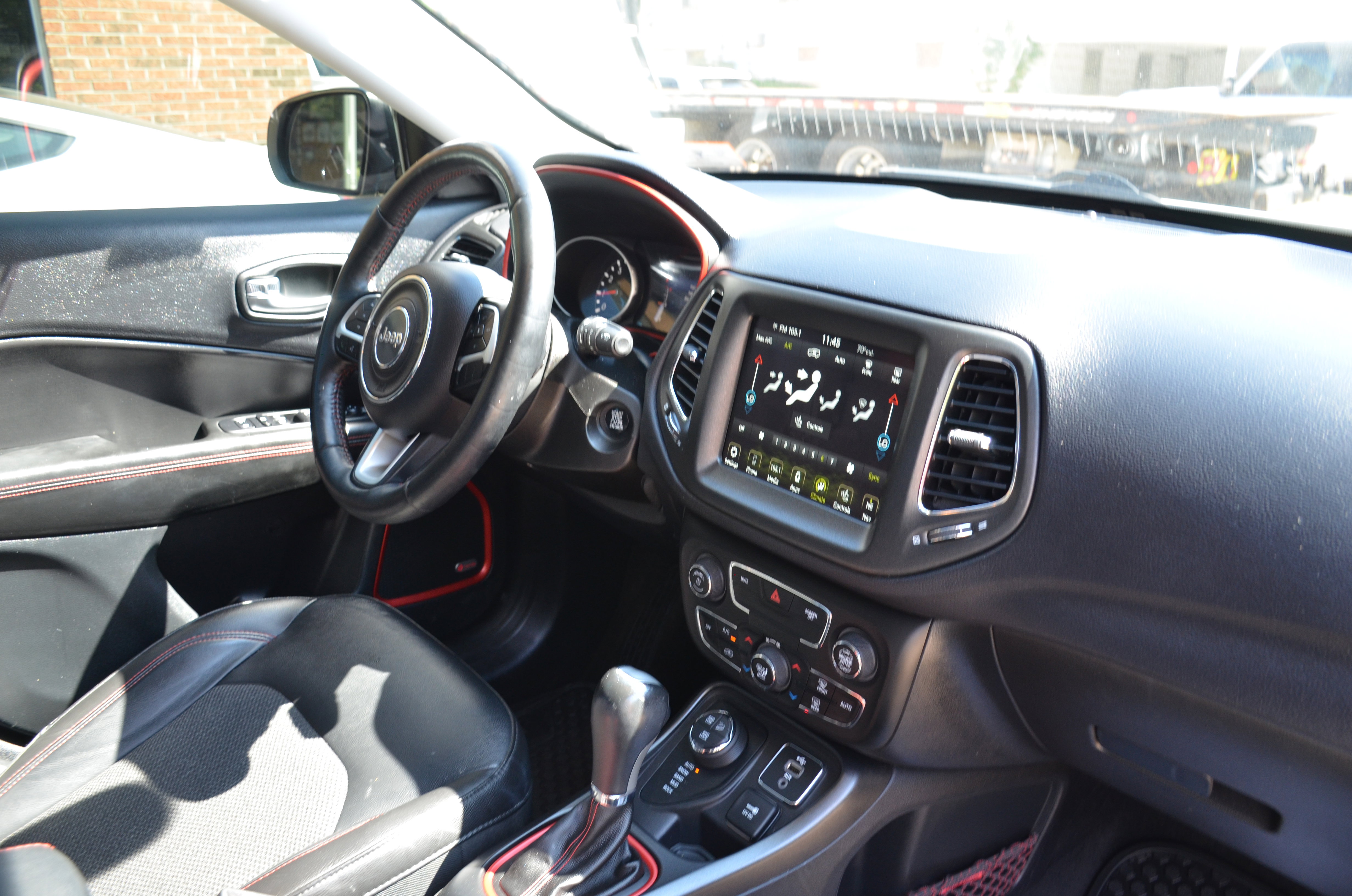 Used 2018 Jeep Compass Trailhawk w/ Navigation Group image 24