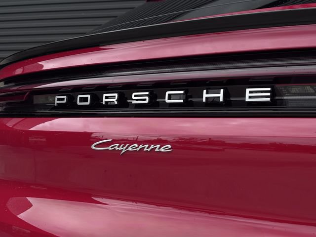 New 2026 Porsche Cayenne Coupe AWD/4WD image 30