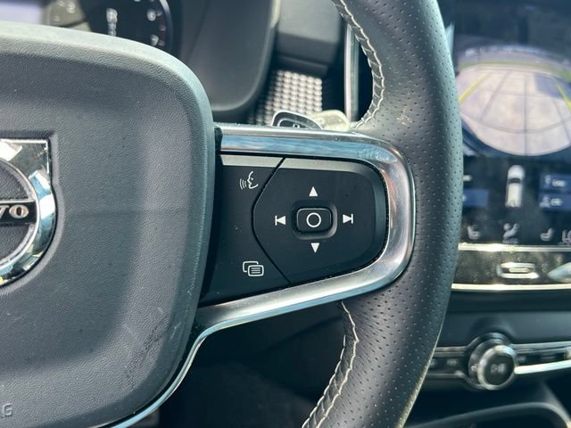 Used 2020 Volvo XC40 T5 R-Design AWD/4WD image 18
