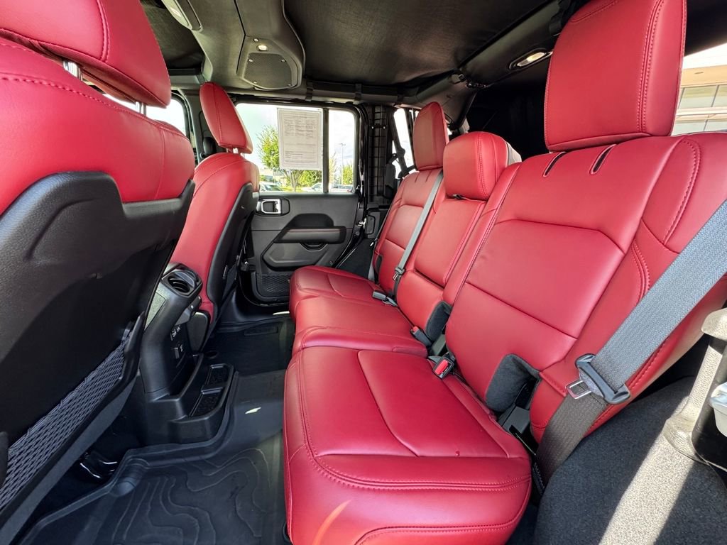 Used 2024 Jeep Wrangler Unlimited Rubicon 392 image 14