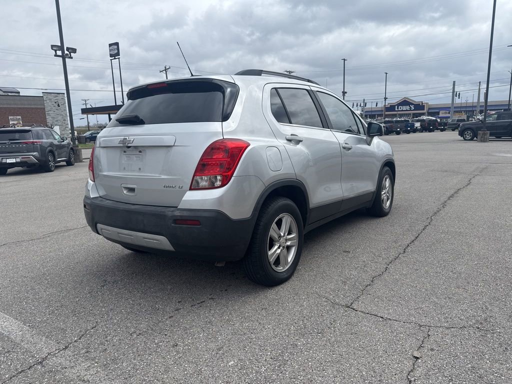 Used 2015 Chevrolet Trax LT w/ LT Sun and Sound Package image 7