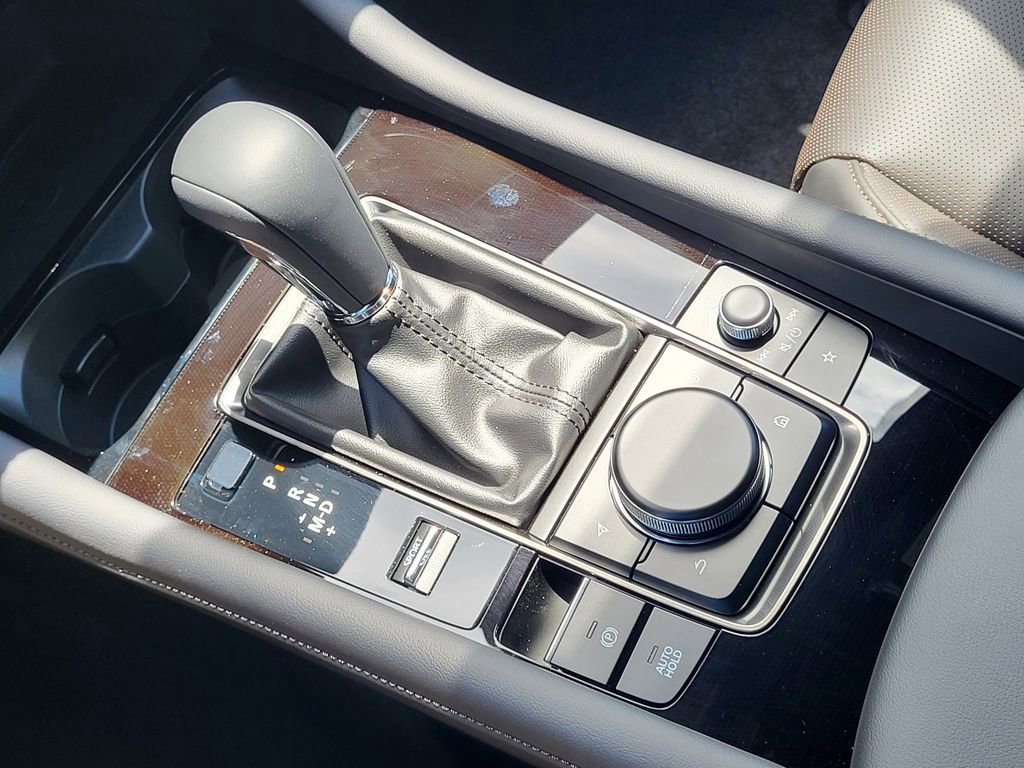 New 2025 MAZDA MAZDA3 Hatchback w/Premium Plus Pkg image 14