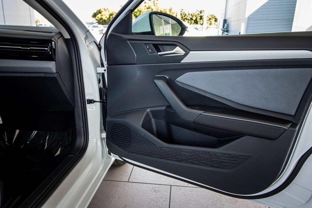 New 2026 Volkswagen Jetta SE FWD image 44