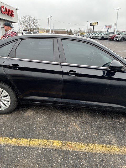 Used 2019 Volkswagen Jetta image 11