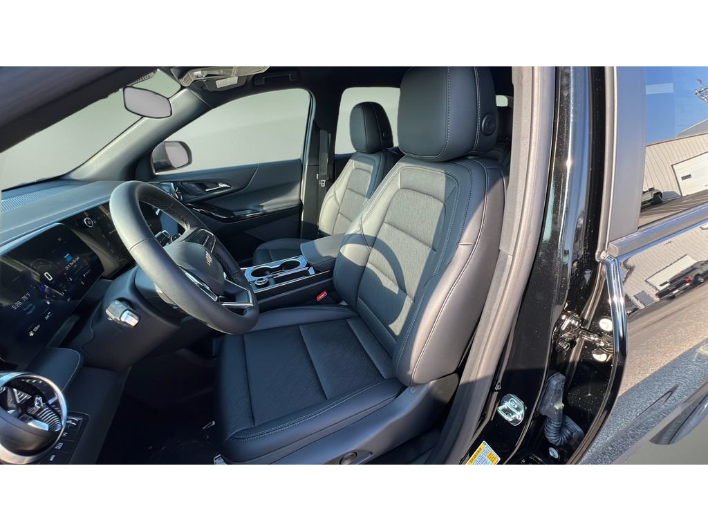New 2027 Chevrolet Equinox LT w/ Convenience Package II AWD/4WD image 24