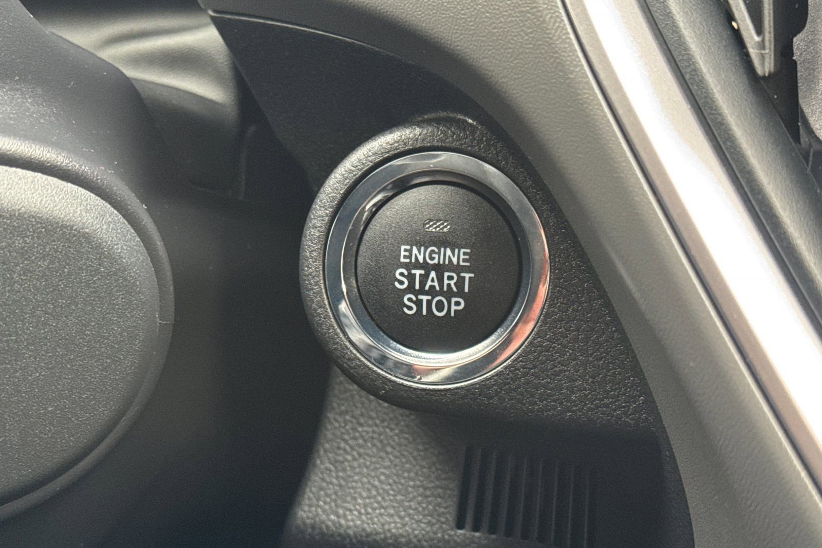 Certified 2025 Subaru Crosstrek 2.0i Premium image 25