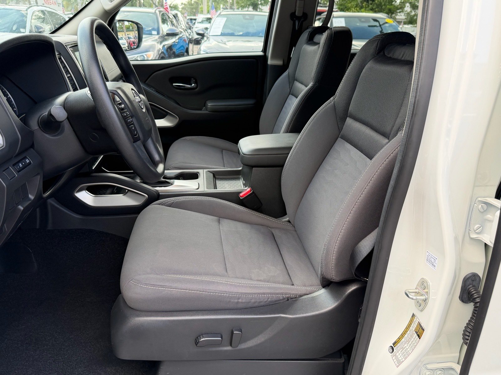 Certified 2024 Nissan Frontier SV RWD image 12