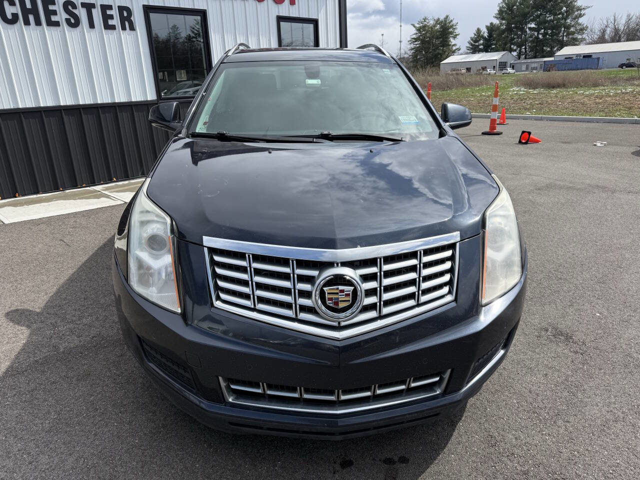 Used 2016 Cadillac SRX Luxury image 3